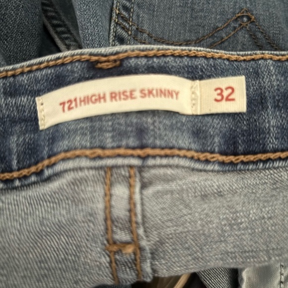 Levi’s 721 High Rise Skinny Jeans Size 32 Medium Wash Women's High Rise Jeans - Picture 4 of 16